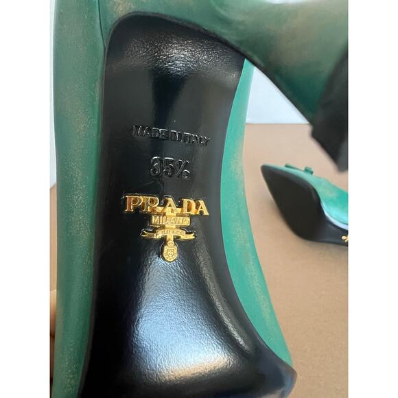 NWOB PRADA Leather Emerald Green Bow Top Faux Zipper Pointed Toe Heel Pumps 5.5 - Picture 8 of 12